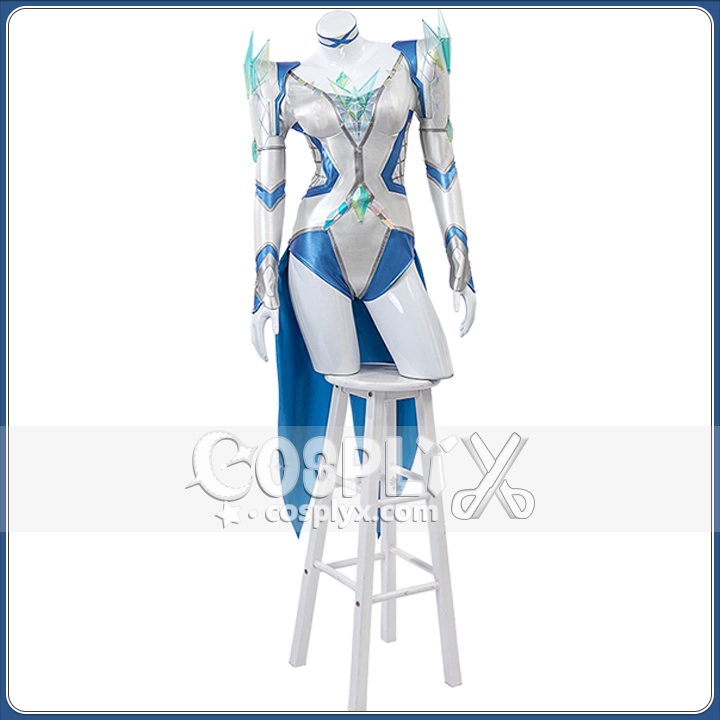 ホワイト・クイーン 衣装