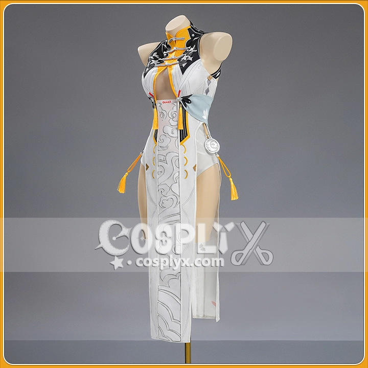 クール 美女 コスプレ